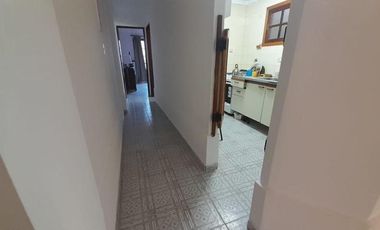 Departamento en venta - 2 Dormitorios 2 Baños - Cochera - 131Mts2 - Mar de Ajó