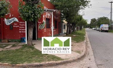 Propiedad ubicada en la esquina de Junín y Luján - Barrio Los Claveles