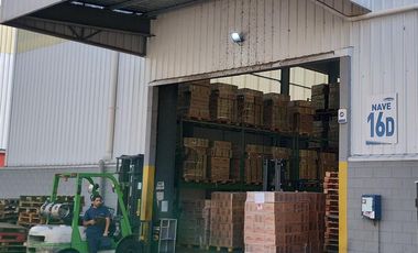 Excelente Depoisito en Centro Multiclientes