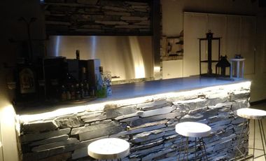 Casa 4 ambientes con cochera en venta en Quilmes