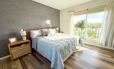 CASA EN VENTA A LA LAGUNA EN VILLANUEVA SAN BENITO