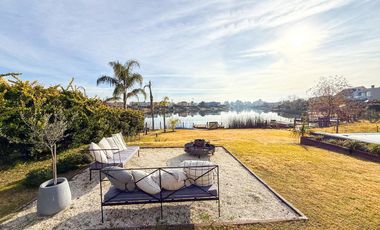 CASA EN VENTA A LA LAGUNA EN VILLANUEVA SAN BENITO