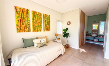 CASA EN VENTA A LA LAGUNA EN VILLANUEVA SAN BENITO