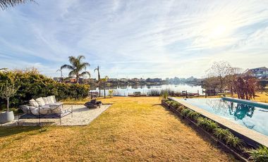 CASA EN VENTA A LA LAGUNA EN VILLANUEVA SAN BENITO