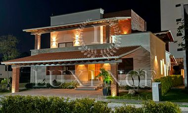 Casa en Venta, Paraiso Country Club
