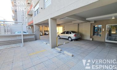 Departamento de dos ambientes, Morón. Excelente ubicación.