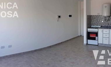 Departamento de dos ambientes, Morón. Excelente ubicación.
