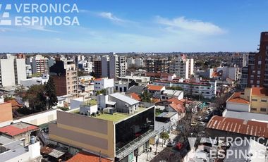 Departamento de dos ambientes, Morón. Excelente ubicación.