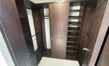 APARTAMENTO EN VENTA EN EL GOLF BARRANQUILLA EN VENTA. DE LUJO. VISTA AL RIO