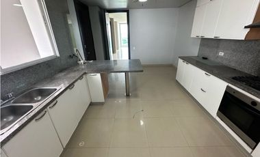 APARTAMENTO EN VENTA EN EL GOLF BARRANQUILLA EN VENTA. DE LUJO. VISTA AL RIO