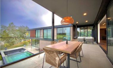 Venta Casa Campestre Infinity Pool Parcelacion Alto Palmas Envigado