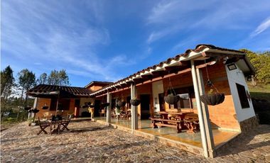 Vendo Casa Campestre en El Retiro Antioquia