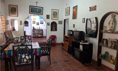 ESPECTACULAR PREDIO GUATIGUARA