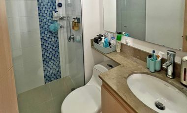 Vendo moderno apto con buena vista en la Loma del Indio