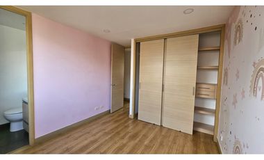 Venta de apartamento El Poblado, Santa María de los ngeles, Amplio