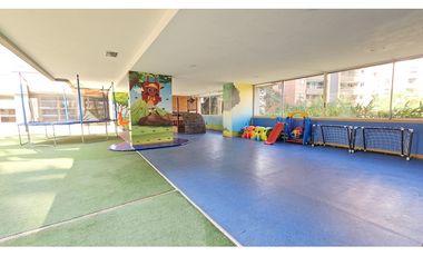 Venta de apartamento El Poblado, Santa María de los ngeles, Amplio