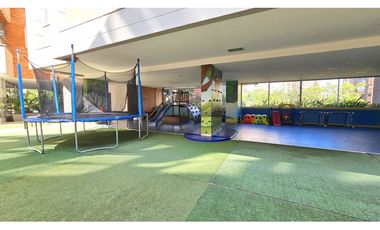 Venta de apartamento El Poblado, Santa María de los ngeles, Amplio