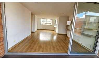 Venta de apartamento El Poblado, Santa María de los ngeles, Amplio