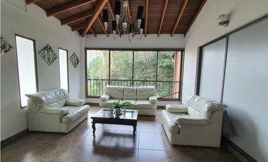 Casa en renta Sabaneta, sector Las Lomitas