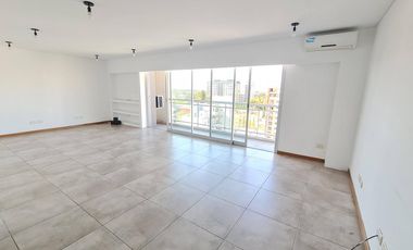 Oficina monoambiente con renta, en venta en Quilmes