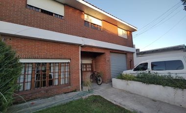 Casa en venta - 4 Dormitorios 2 Baños - 201Mts2 - Mar del Plata