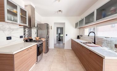 CASA EN VENTA A LA LAGUNA EN SAN BENITO VILLANUEVA