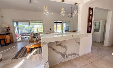 CASA EN VENTA A LA LAGUNA EN SAN BENITO VILLANUEVA