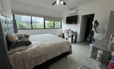 CASA EN VENTA DE MONTEBELLO