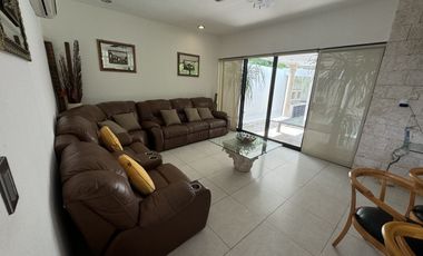 CASA EN VENTA DE MONTEBELLO