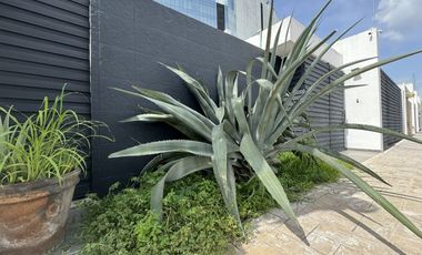 CASA EN VENTA DE MONTEBELLO