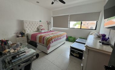 CASA EN VENTA DE MONTEBELLO