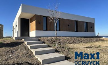 Casa a estrenar en Villalobos