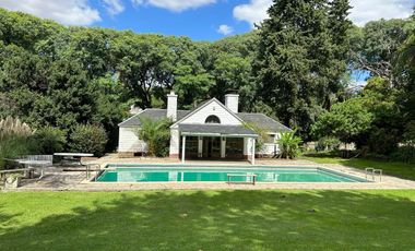 Residencia de 6 ambientes en venta en barranca de San Isidro