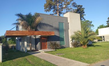 Casa en  venta de 4 dormitorios en Greenville