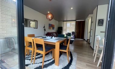 Arriendo casa de dos niveles en cajica en conjunto cerrado