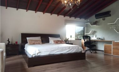 Casa en renta en Sabaneta, sector Las Lomitas