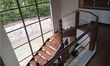 Casa en renta en Sabaneta, sector Las Lomitas