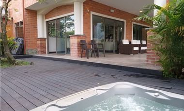 Casa en renta en Sabaneta, sector Las Lomitas