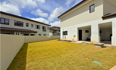 VENDO CASAS ESPECIALES EN SANTA MARIA, PH THE WOODS (5)