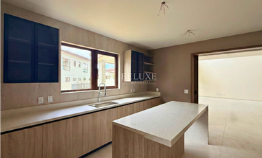 VENDO CASAS ESPECIALES EN SANTA MARIA, PH THE WOODS (5)