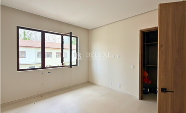 VENDO CASAS ESPECIALES EN SANTA MARIA, PH THE WOODS (5)