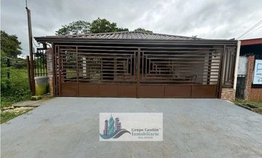 VENTA DE CASA EN DAVID CENTRO CERCADA