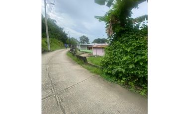 SAN MIGUELITO AUTOMOTOR VENTA DE TERRENO  CON 6 APARTAMENTOS A.A