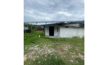 SAN MIGUELITO AUTOMOTOR VENTA DE TERRENO  CON 6 APARTAMENTOS A.A