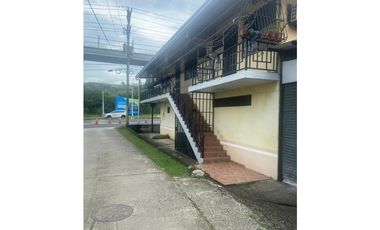 SAN MIGUELITO AUTOMOTOR VENTA DE TERRENO  CON 6 APARTAMENTOS A.A