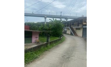 SAN MIGUELITO AUTOMOTOR VENTA DE TERRENO  CON 6 APARTAMENTOS A.A