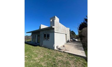 Casa a terminar en venta, barrio el marquesado.