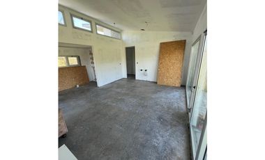 Casa a terminar en venta, barrio el marquesado.