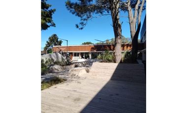 LOCAL 34 -PASEO COMERCIAL COSTA ESMERALDA - ALQUILER