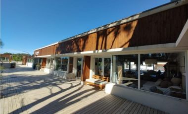 LOCAL 34 -PASEO COMERCIAL COSTA ESMERALDA - ALQUILER